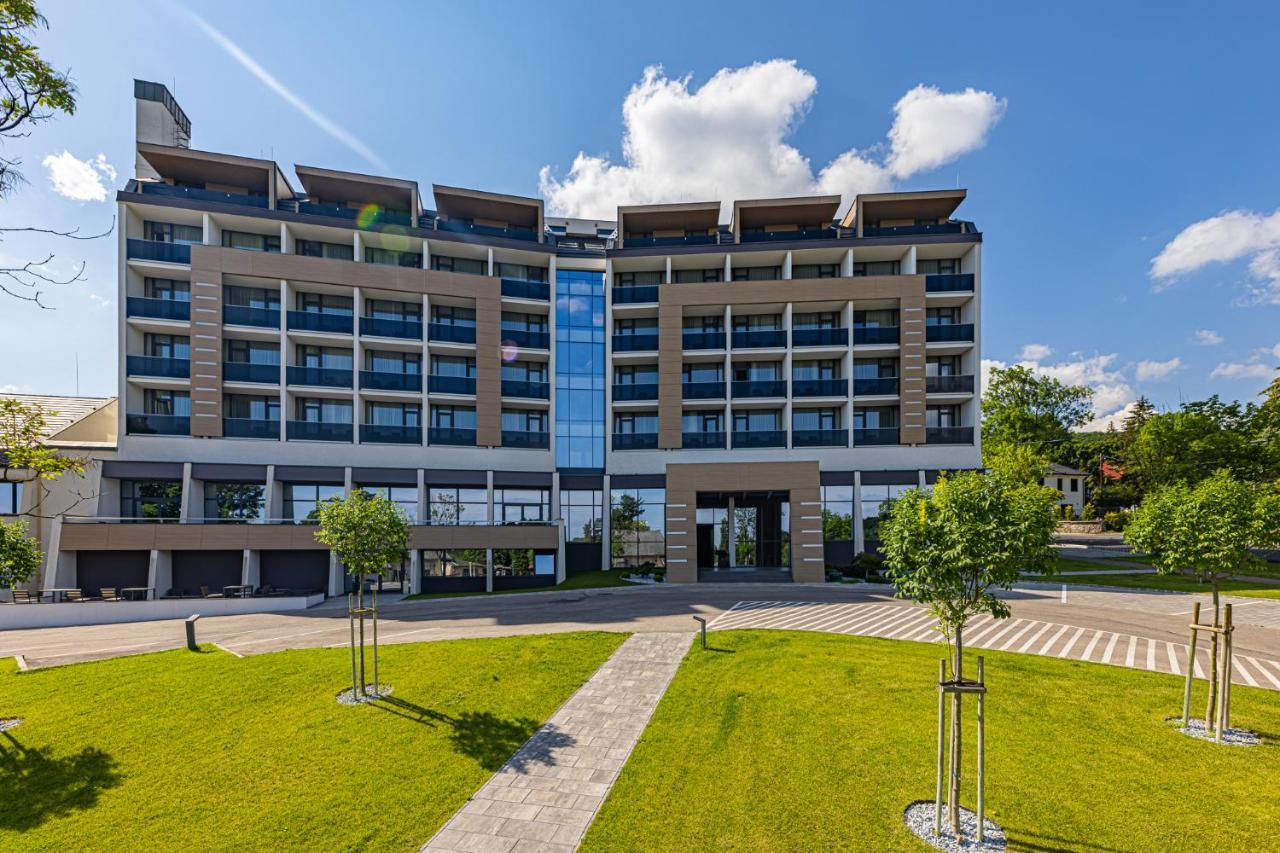 Avar Hotel Matrafured Exteriör bild